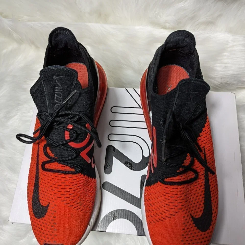 Nike Air Max 270 Flyknit Men's Size 9.5 Black Red White AO1023601